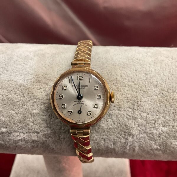 Vintage 9ct gold Excalibur ladies watch with woven bracelet.