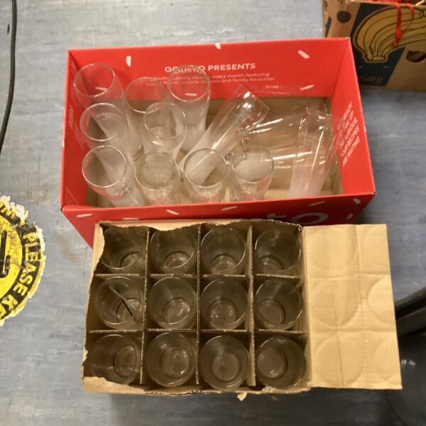 Mixed lot of Stella Artois and Rekorderlig pint glasses.
