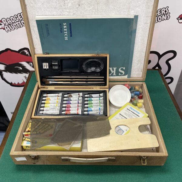 Vintage watercolour and oil pastel painting set in wooden case.