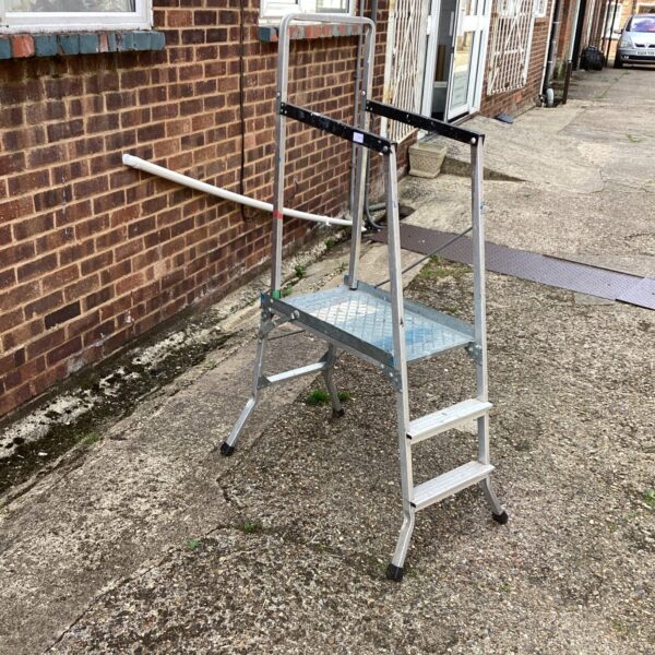 Used Beldray aluminium platform ladder for DIY and home projects.