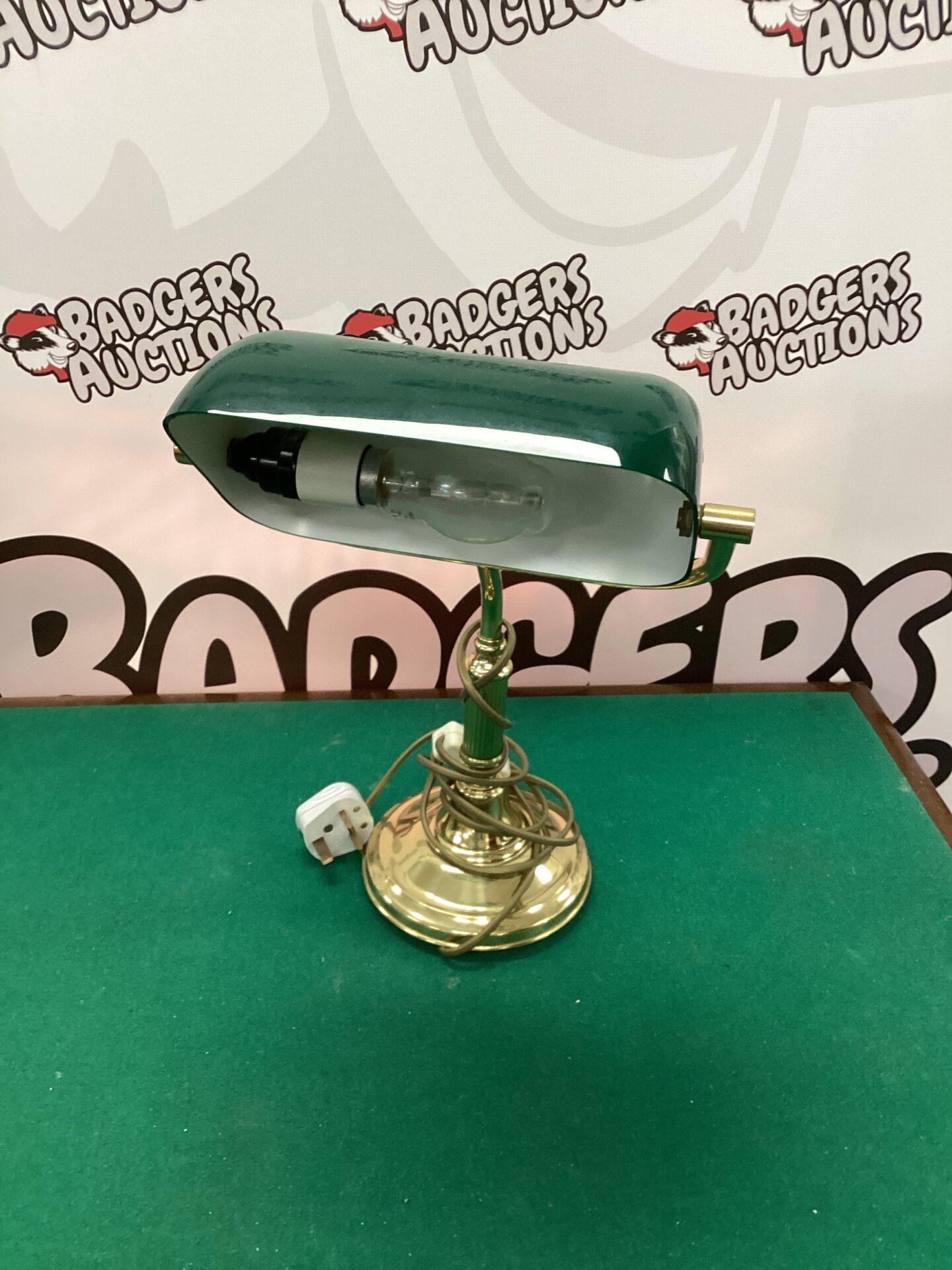 689 Banker lamp with plastic top