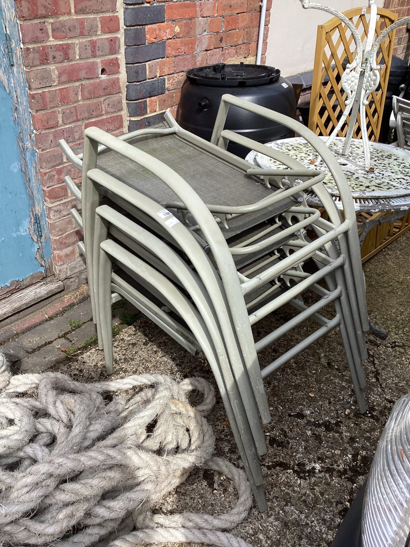 1160 Four metal folding garden chairs