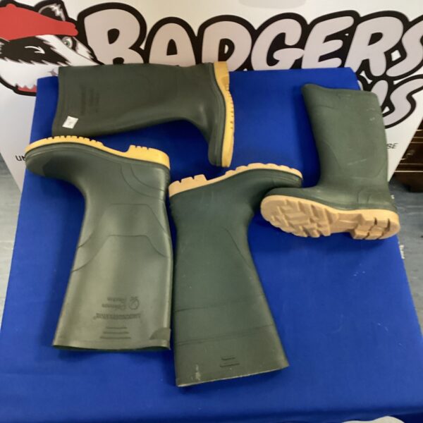 Two pairs of wellington boots, sizes 41 and 43, for outdoor use.