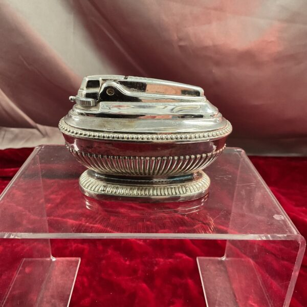 Vintage Ronson Queen Anne silverplate table lighter, collectible design.