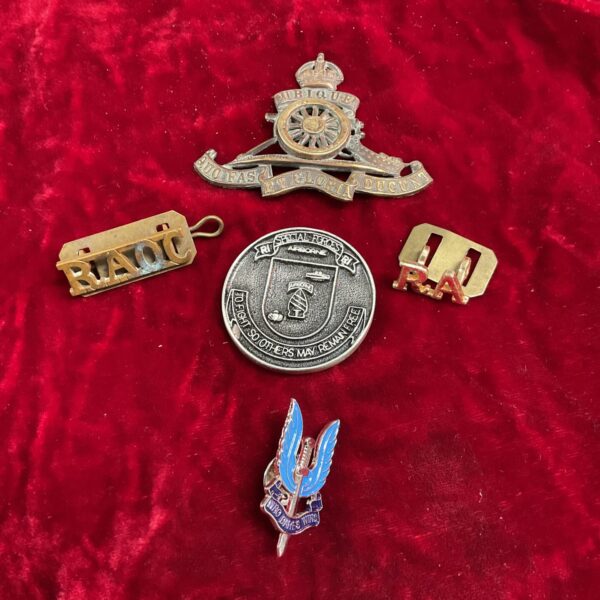 SAS Royal Artillery badge and challenge coin military collectable.