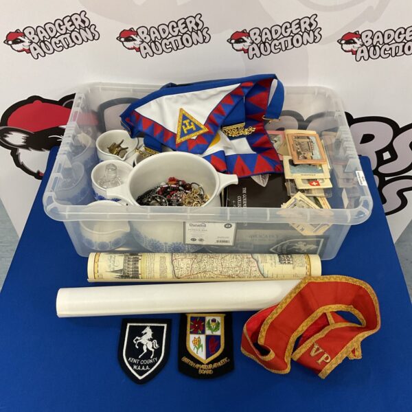Mixed lot of vintage Masonic apron and jewellery collectibles.