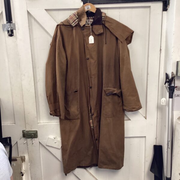 Vintage XL waxed cotton raincoat, classic country style.