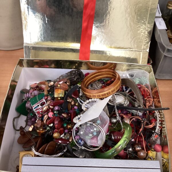 Large lot of colourful costume jewellery assortment.