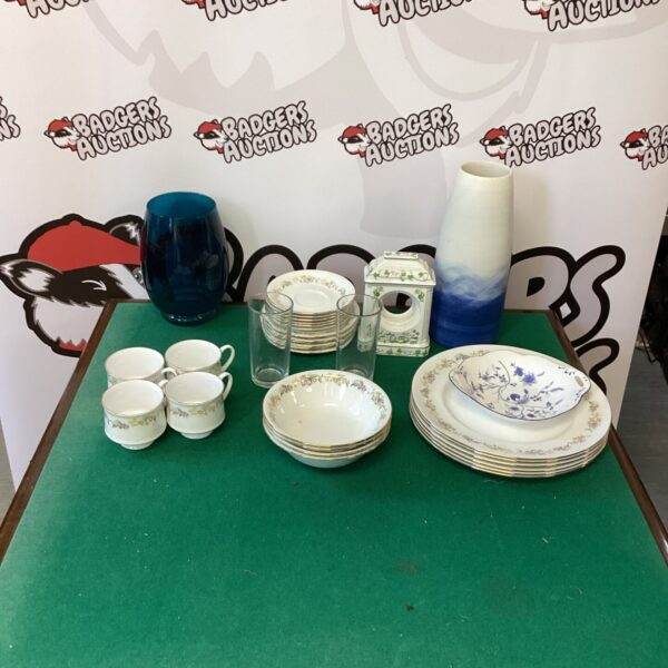 Royal Kent bone china dinner service lot with floral design.