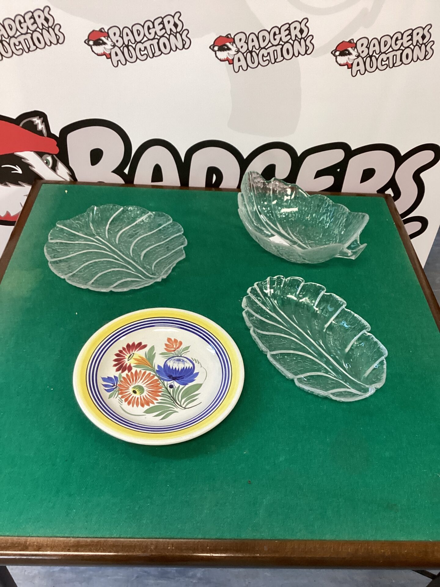 279 Three Glass Leaf Design Salad dishes and a hand painted Plate