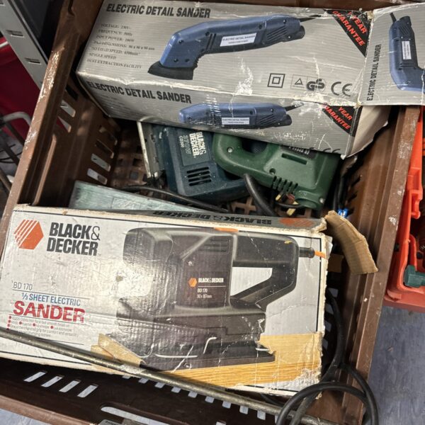 Black and Decker 230V electric sander for DIY and garden projects.