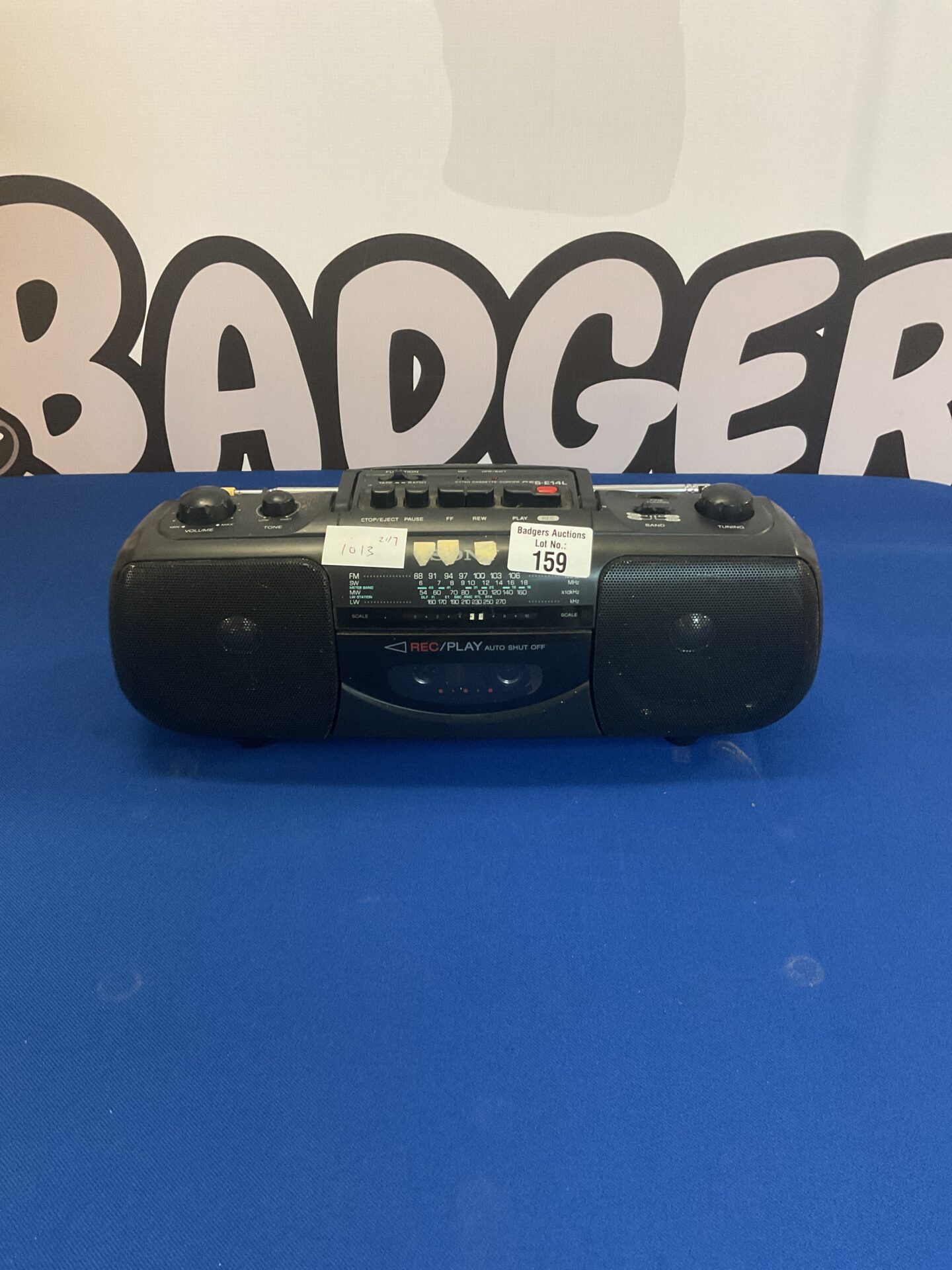 175 Sony radio cassette-corder