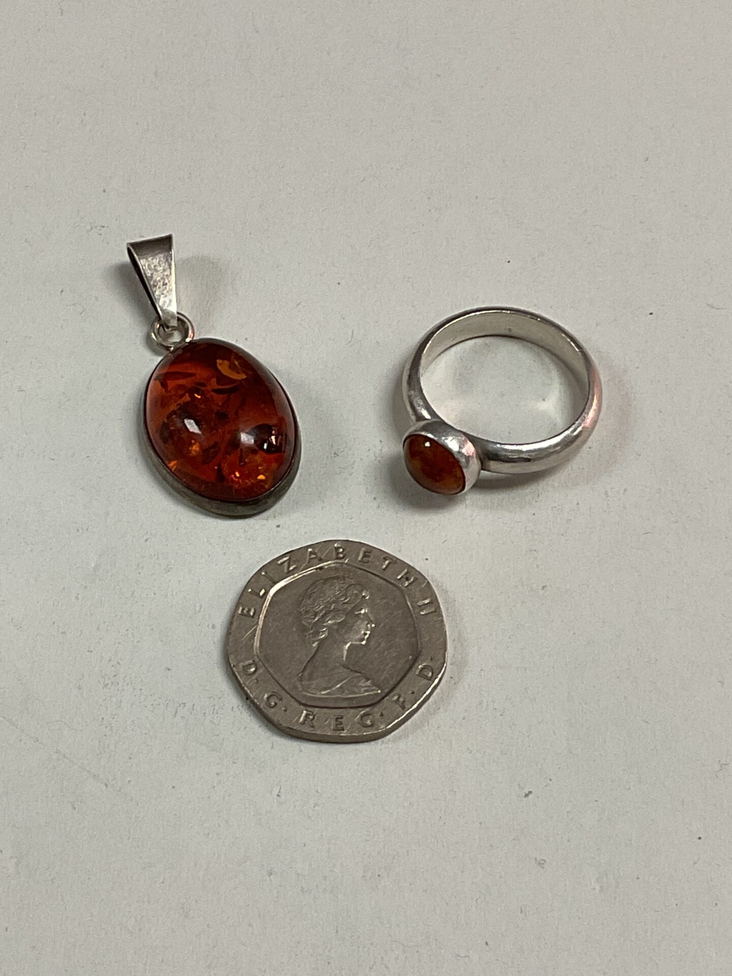 901 925 amber pendant & ring size M