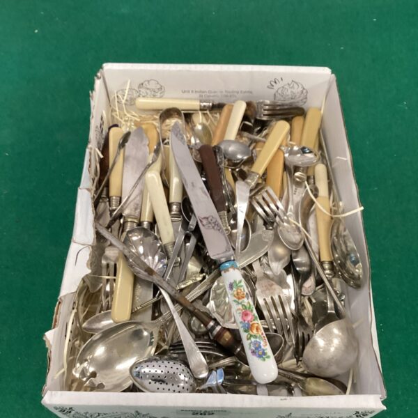 Mixed tray of vintage silver plate cutlery and flatware.