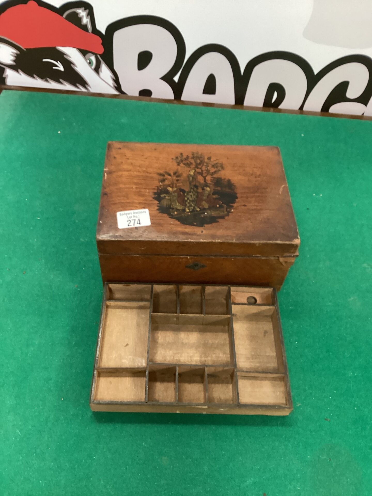274 Vintage Wooden Jewellery Box with Chinese gatden motif