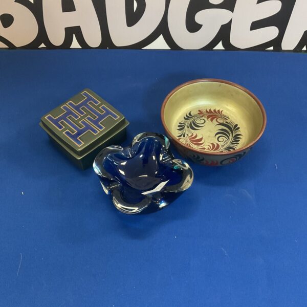 Vibrant Murano style glass dish with Russian and Hornsea bowls.