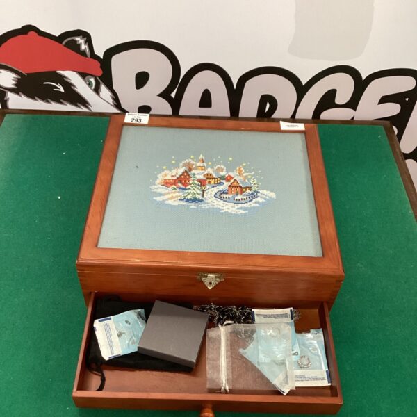 Vintage Travesty inlaid wooden jewellery box with jewellery inside.