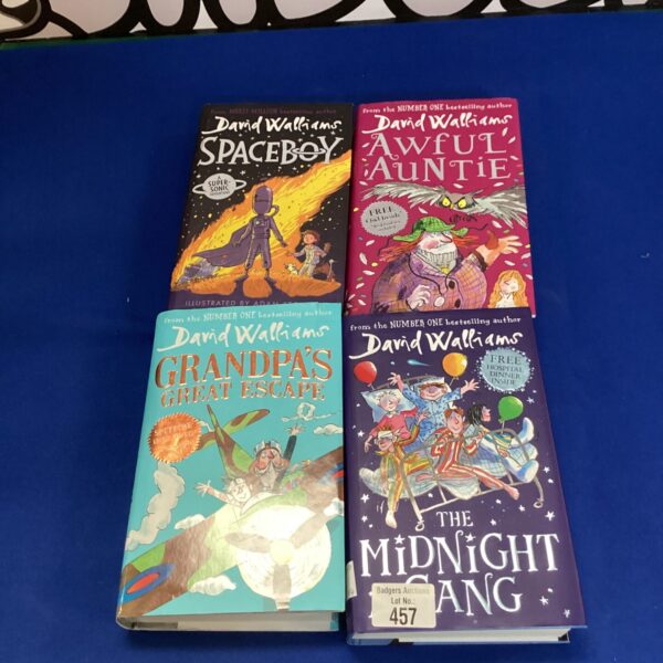 David Walliams book collection featuring Gangsta Granny, Ratburger, Mr Stink, and Billionaire Boy.