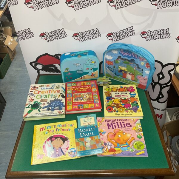 Roald Dahl book lot with Peppa Pig jigsaw puzzle