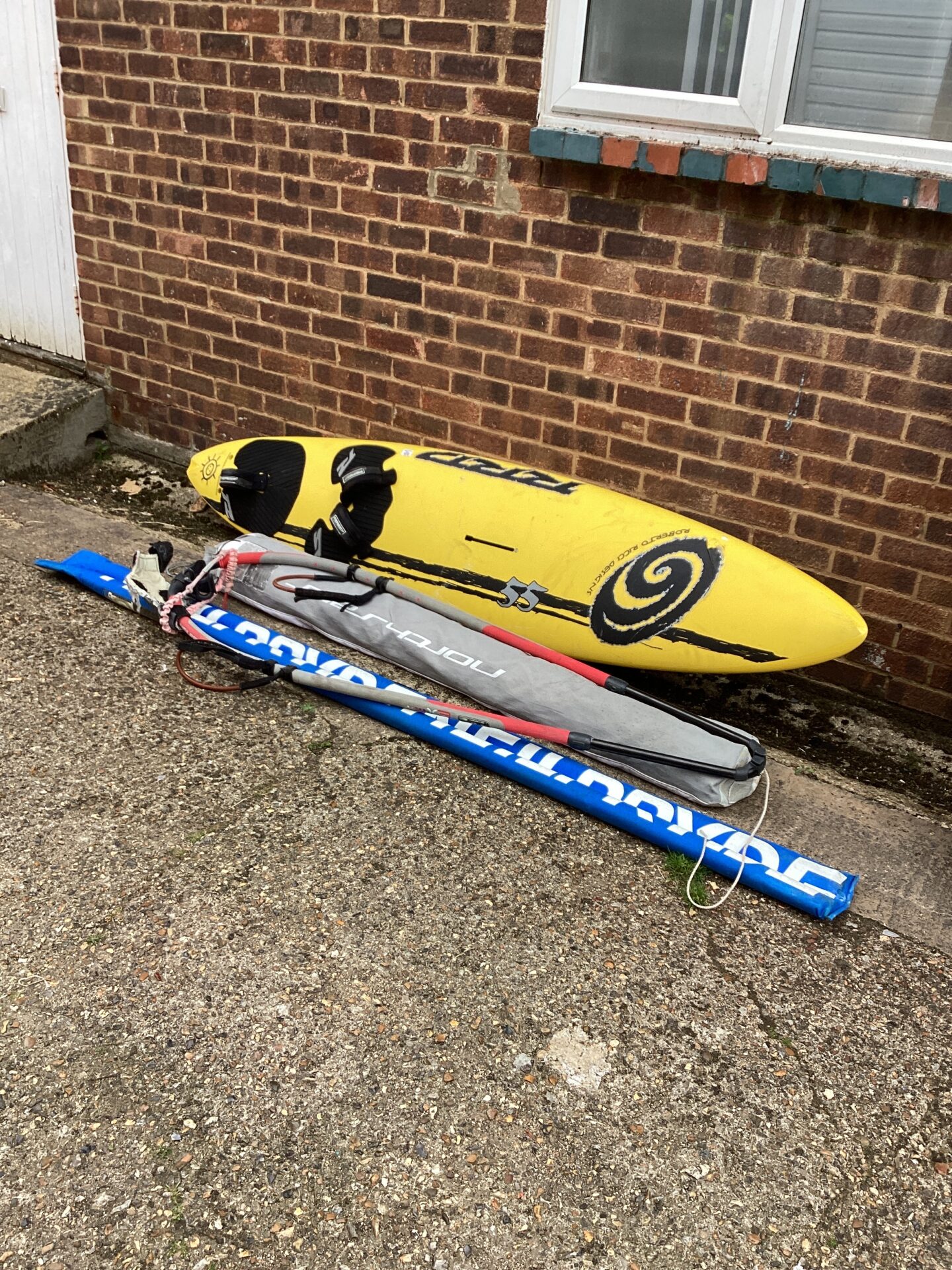 1070 Clzlzi Wind Surf with Sail