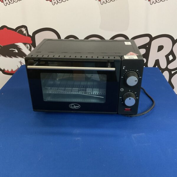 Black Quest toaster oven, vintage kitchen appliance.