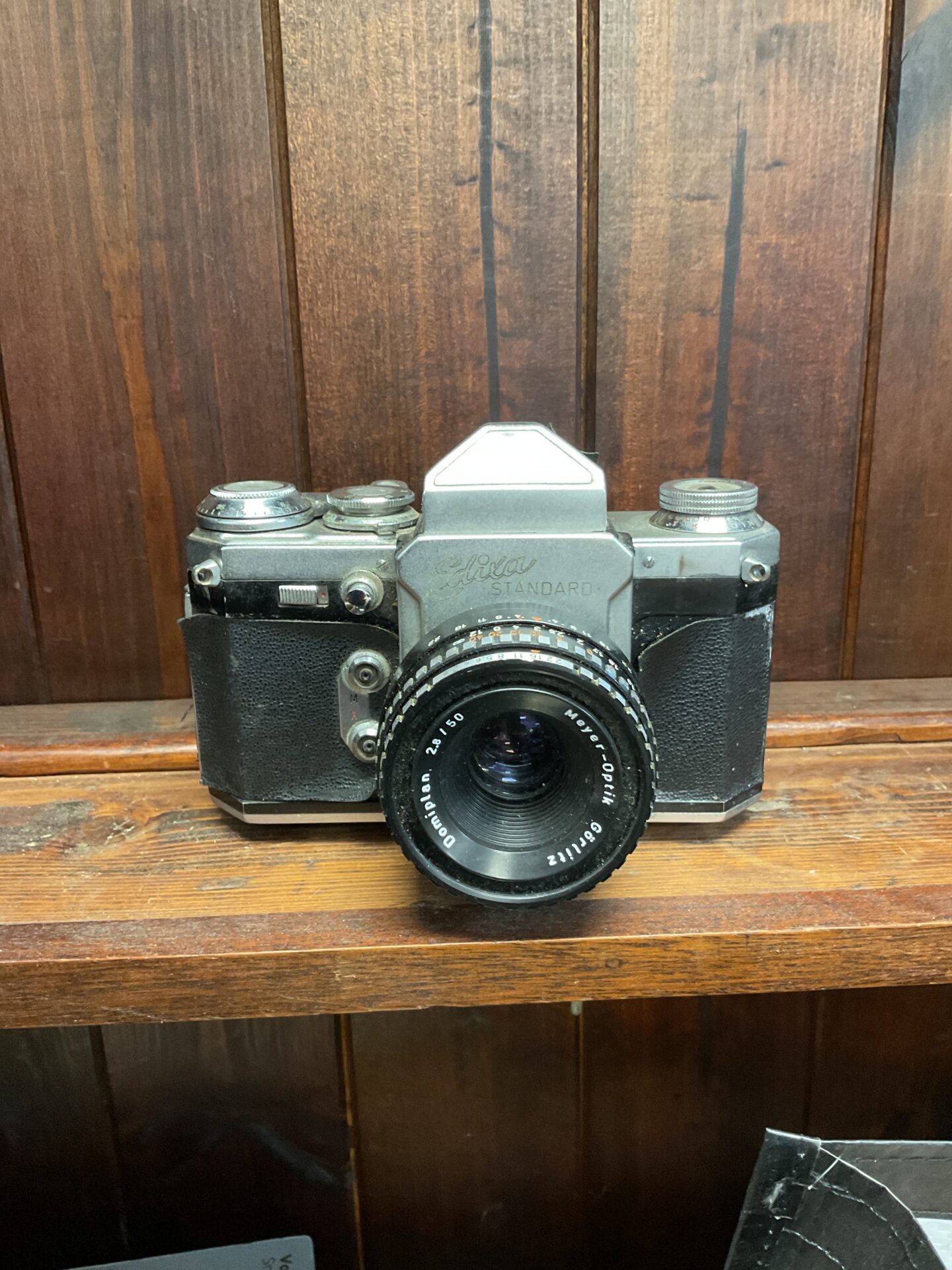 113 Edixa standard 35mm camera