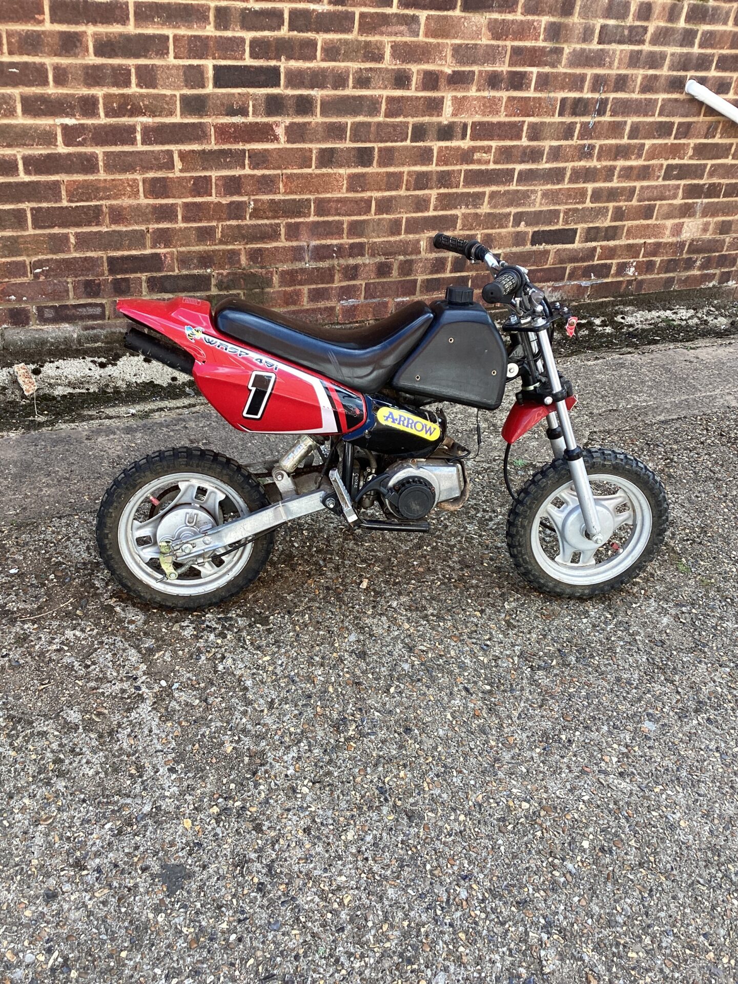 1111 Arrow Wasp Childs Motor Bike