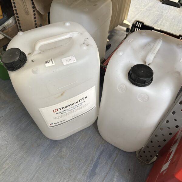 Lot of three empty 25L plastic barrels for storage and reuse.