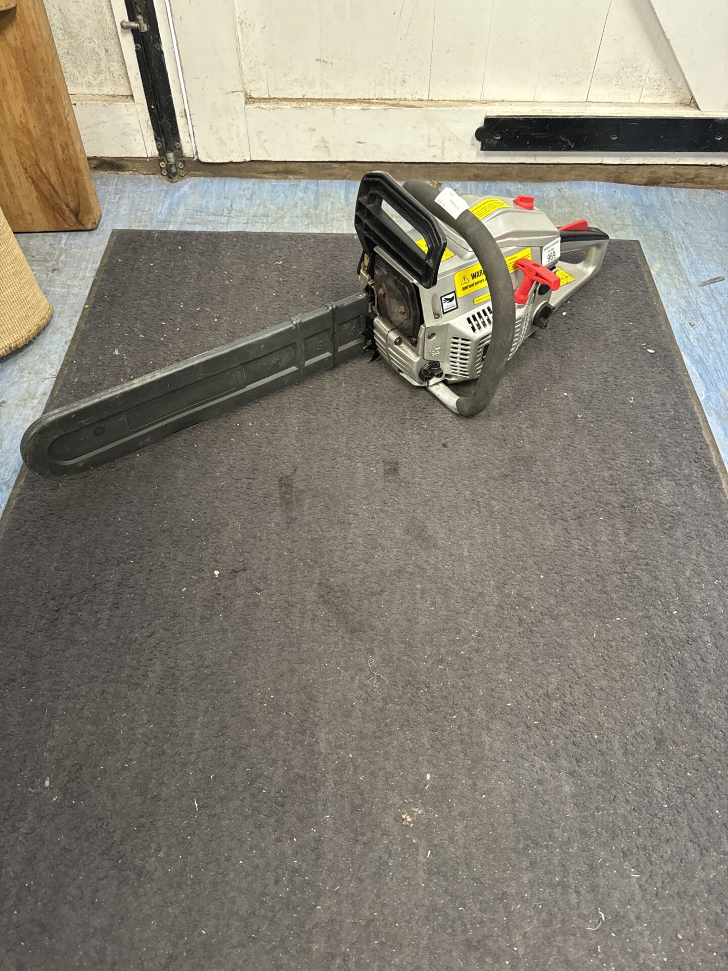 969 Spear & Jackson 45.1cc petrol chainsaw – working