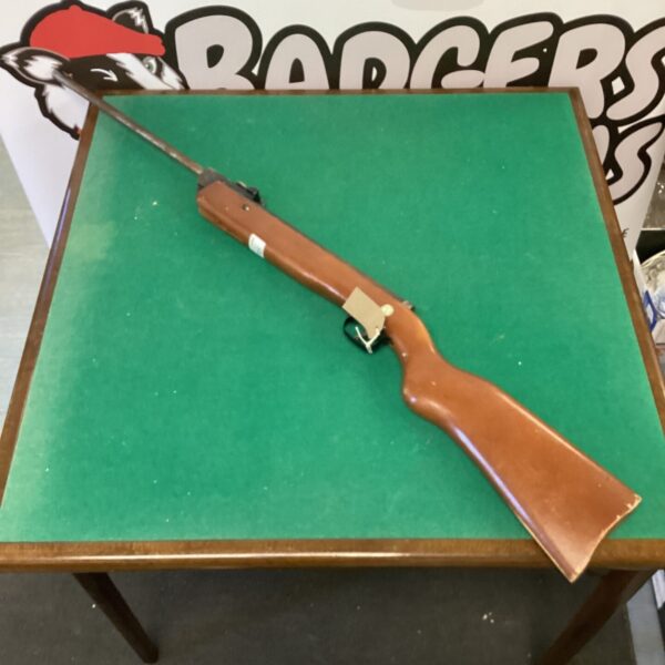 Vintage Diana Model 78 .22 cal air rifle in used condition.