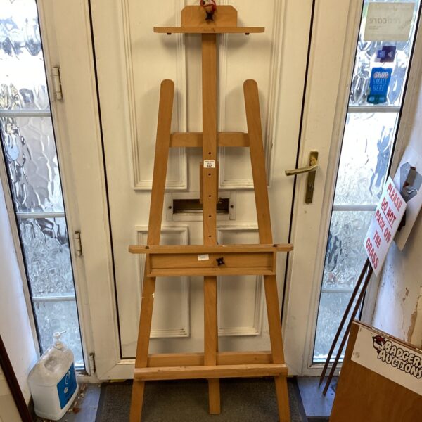 Large wooden Reeves artist easel, front view.