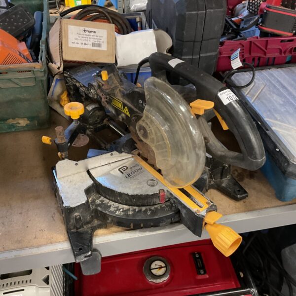 Used mitre saw MT 8500 for woodworking and DIY projects.