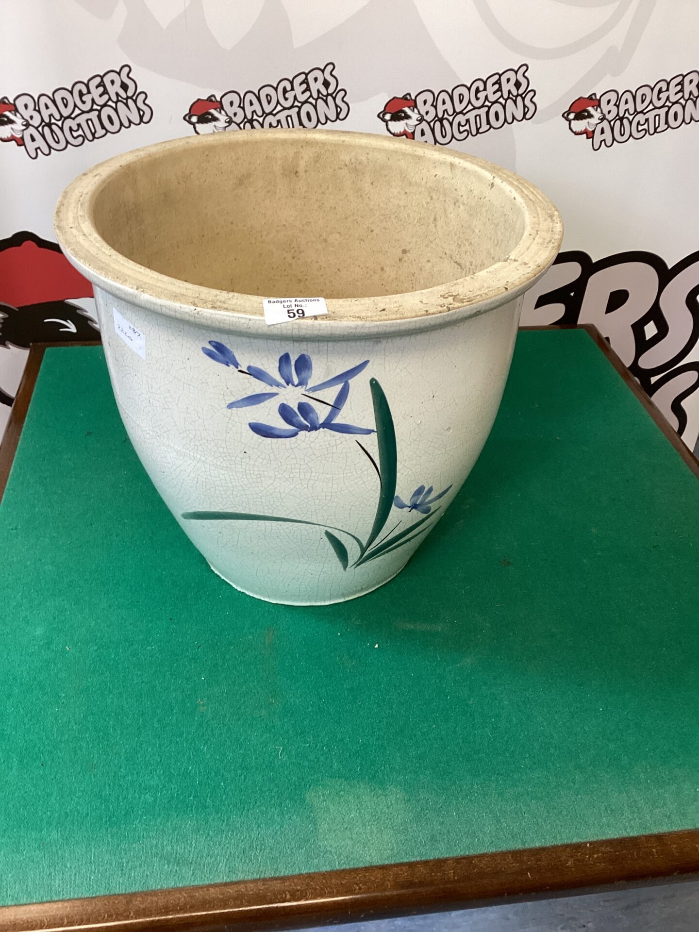 059 Large Earthenware Garden Pot