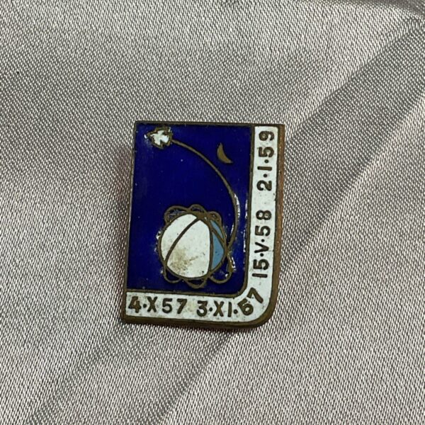 Vintage Soyuz Space Program pin badge with enamel details.