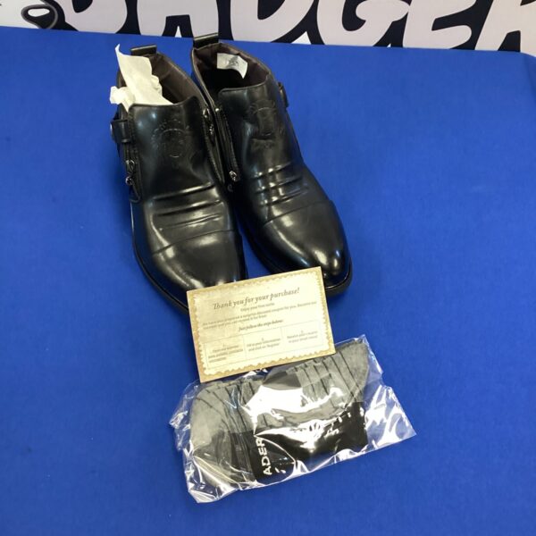 New Dallaader leather boots size 46 with socks included.