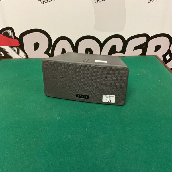 Black Sonos Play:3 wireless speaker for home audio.
