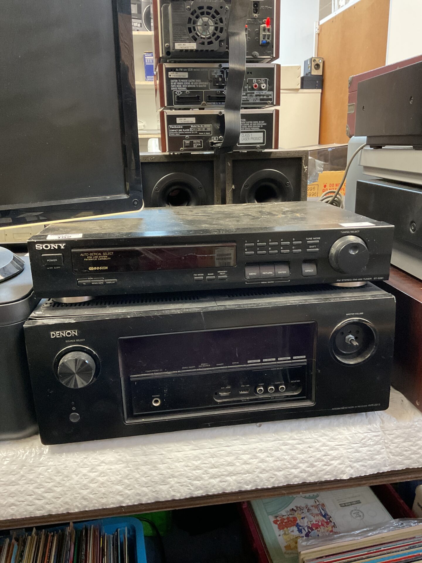 152 Denon avr-2313 receiver & sony st-s261 tuner