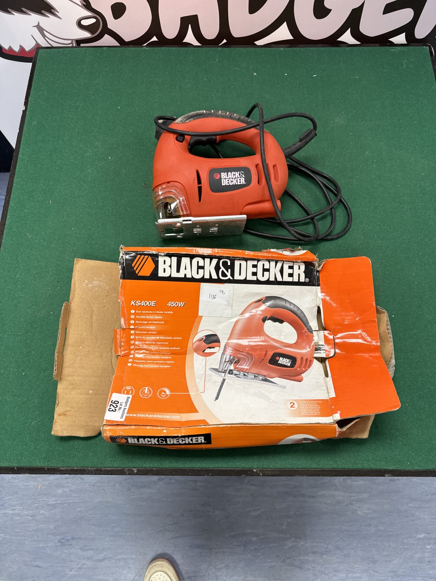 923 Black & decker ks400e jigsaw – working but needs blade