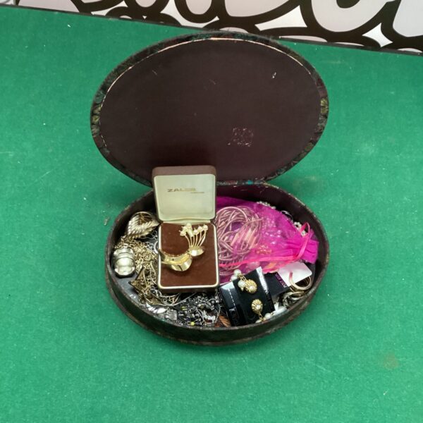 Vintage costume jewellery lot presented in a decorative box.