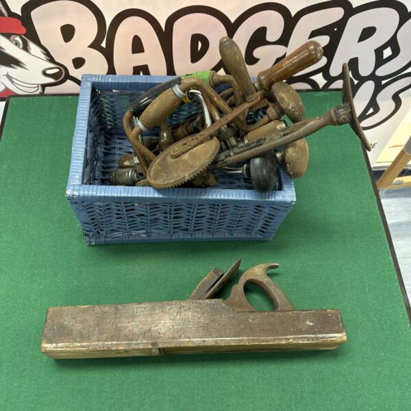 Vintage lot of hand tools with a block plane included.