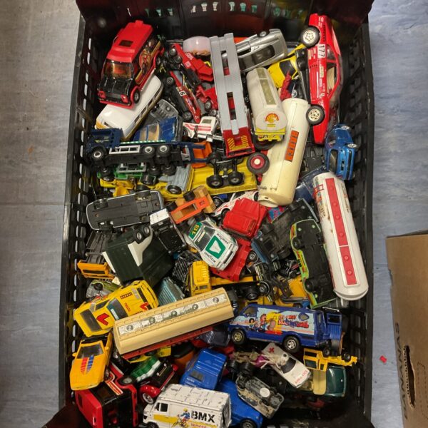 Large lot of vintage Matchbox diecast model cars and vehicles.