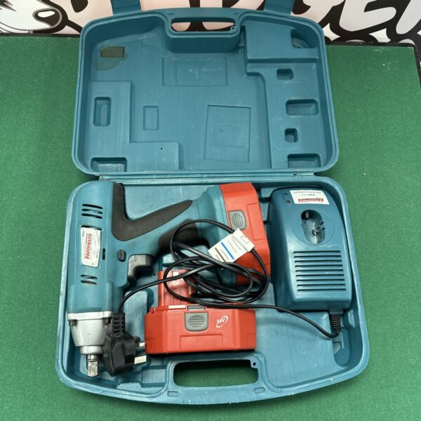 Boschmann CT0768 cordless impact wrench in carry case.