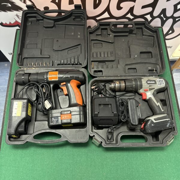 Cordless drill set from Wickes and Challenge in a carry case.