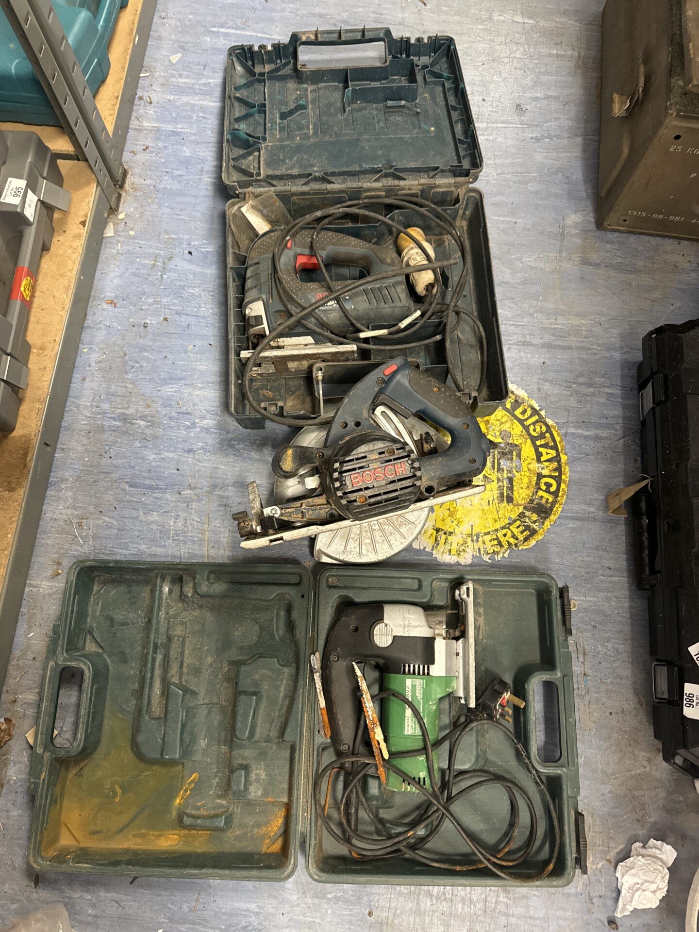 996 Three untested power tools – jigsaw at front has repaired cable, circular saw in middle has cable cut