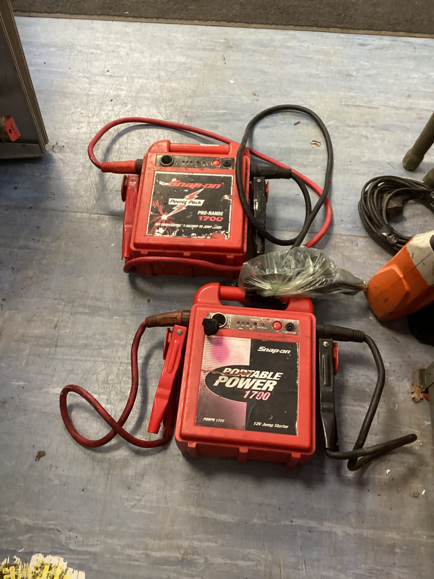 1038 Two Snap on Power Pack car jump Start sets with charger