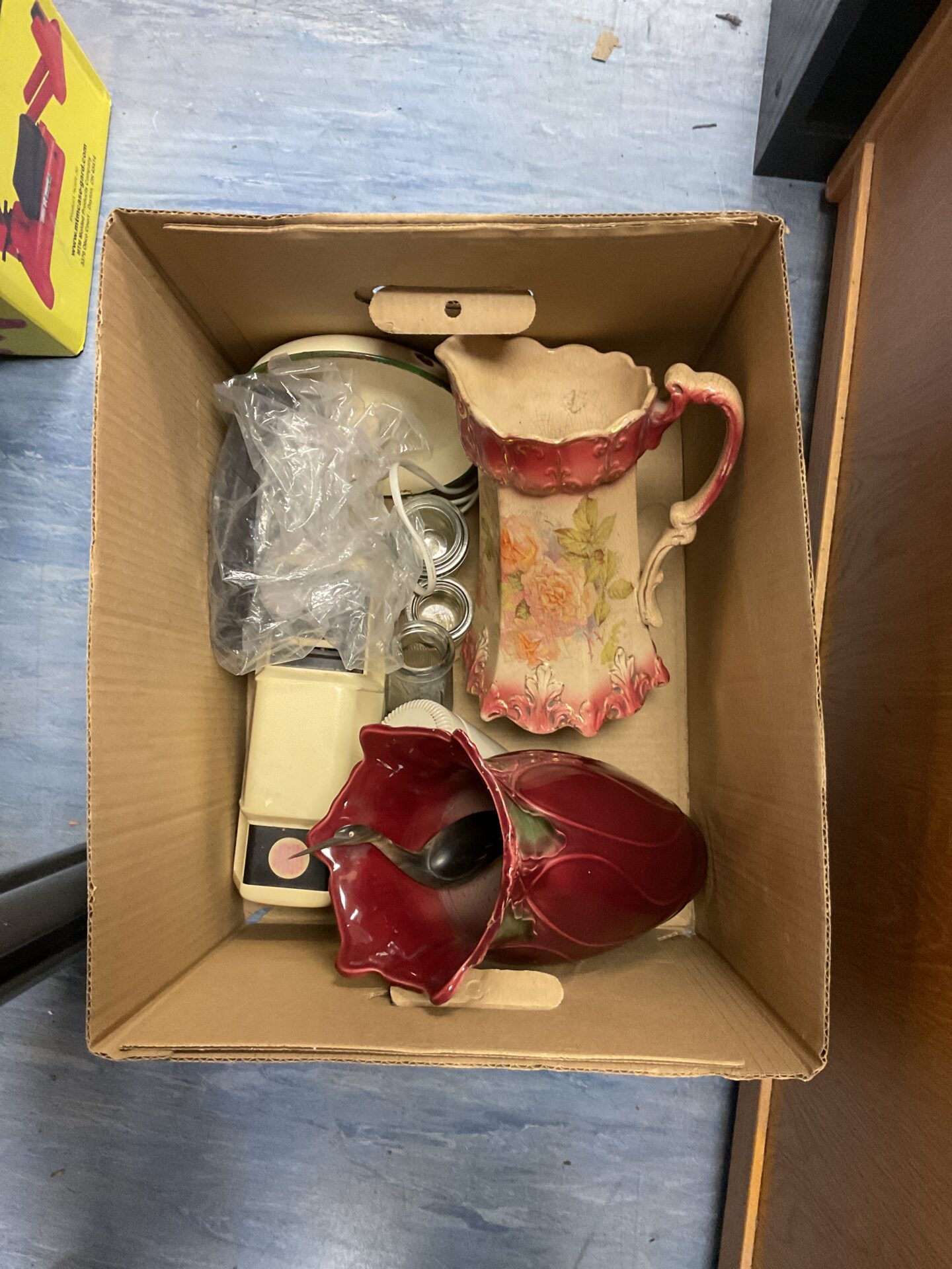 392 Box with antique vases and knife sharpener,small silverware and vintage paste jars