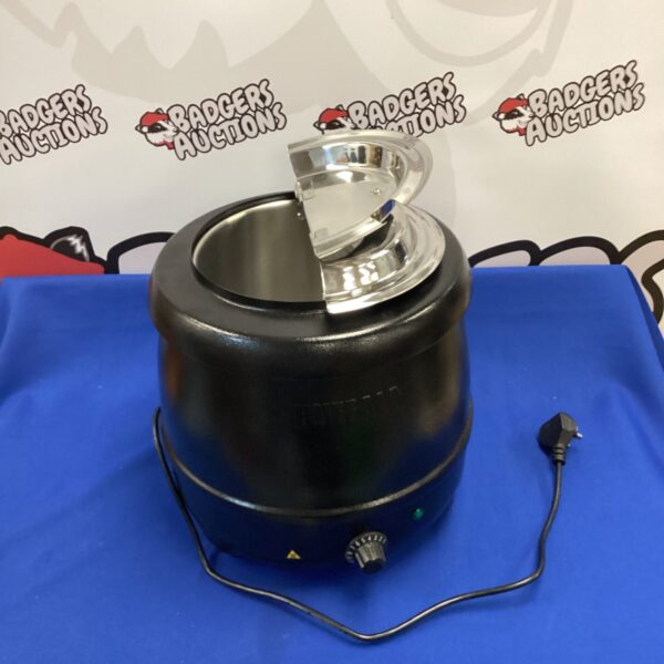 Front view of a Buffalo soup kettle for warm food service.