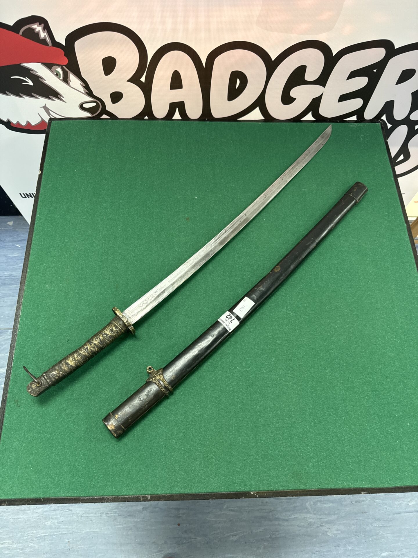 742 Vintage decorative samurai style sword