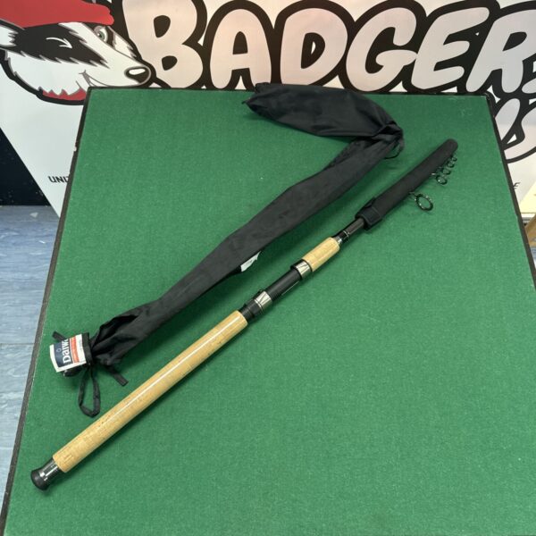 Daiwa VT 330TH collapsible fishing rod in used condition.