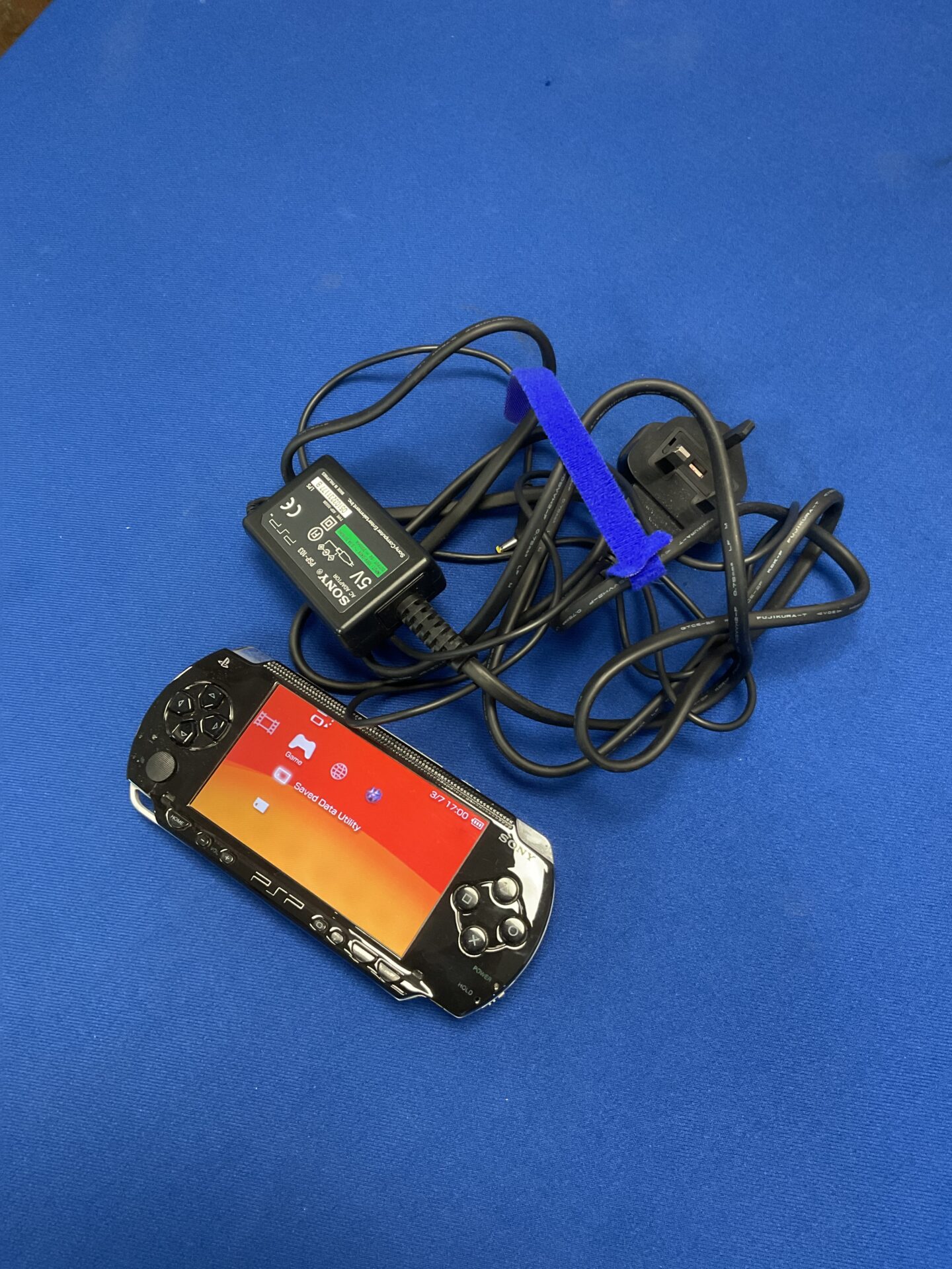 202 Sony psp console with charger working